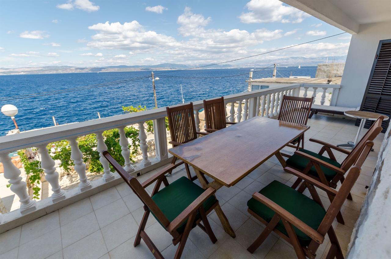 Apartment Barba Rogač Екстериор снимка